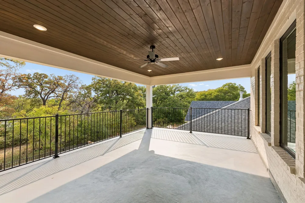 1770 Coopers Hawk Drive Arlington, TX 76005