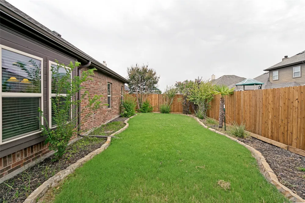 308 Pecos Drive Burleson, TX 76028