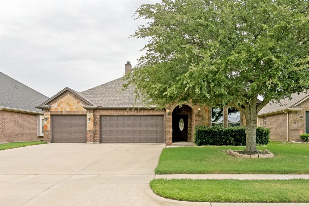308 Pecos Drive Burleson, TX 76028