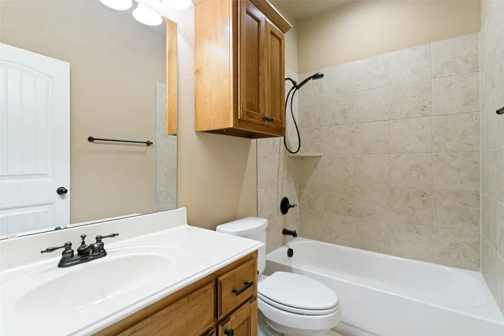 308 Pecos Drive Burleson, TX 76028