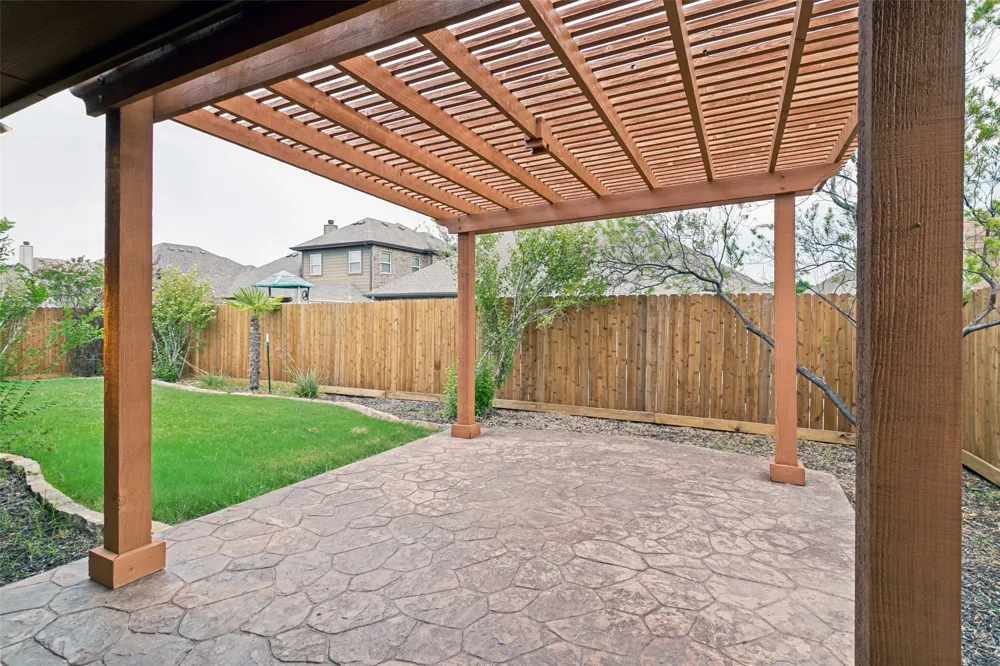 308 Pecos Drive Burleson, TX 76028