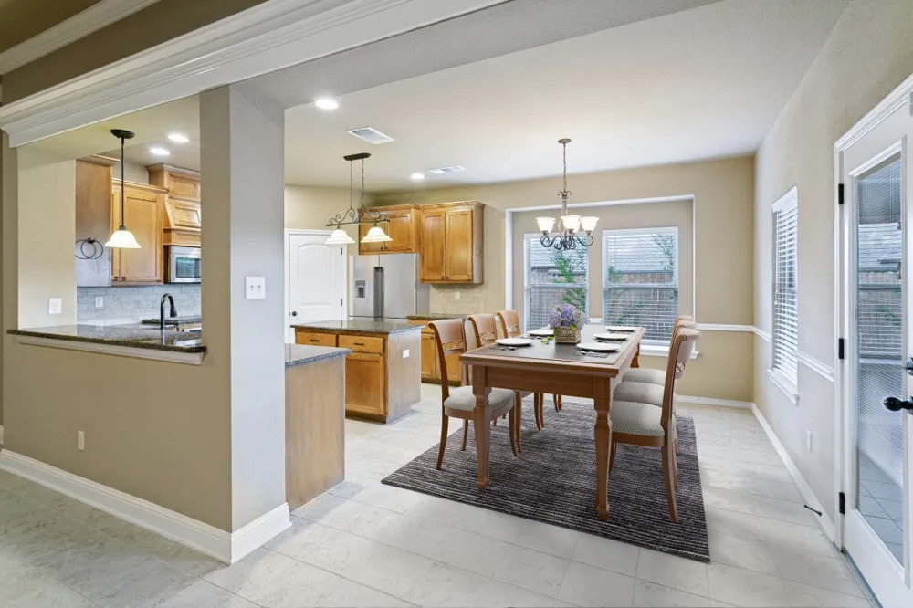 308 Pecos Drive Burleson, TX 76028
