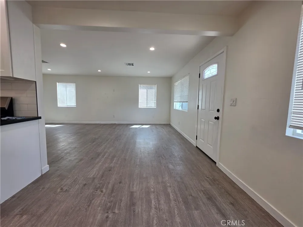 336 T Bakersfield, CA 93304