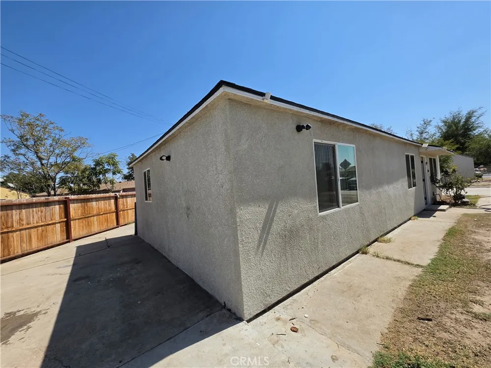 336 T Bakersfield, CA 93304
