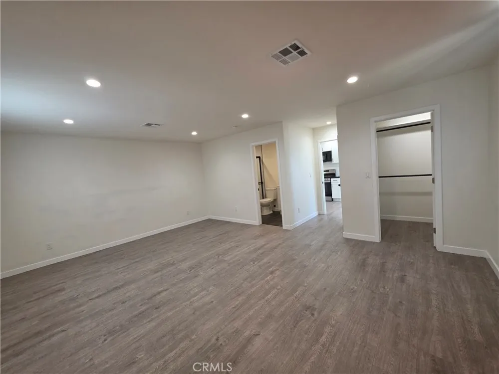 336 T Bakersfield, CA 93304