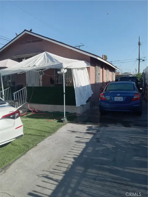 233 W 109th