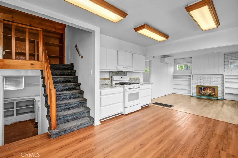 237 Catalina Street Burbank, CA 91505