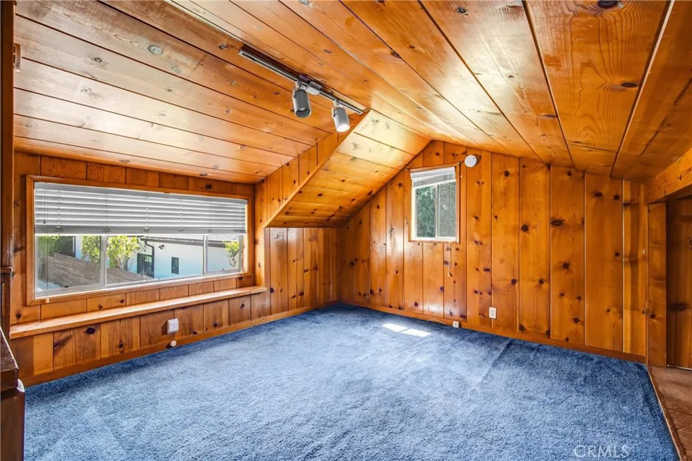 237 Catalina Street Burbank, CA 91505