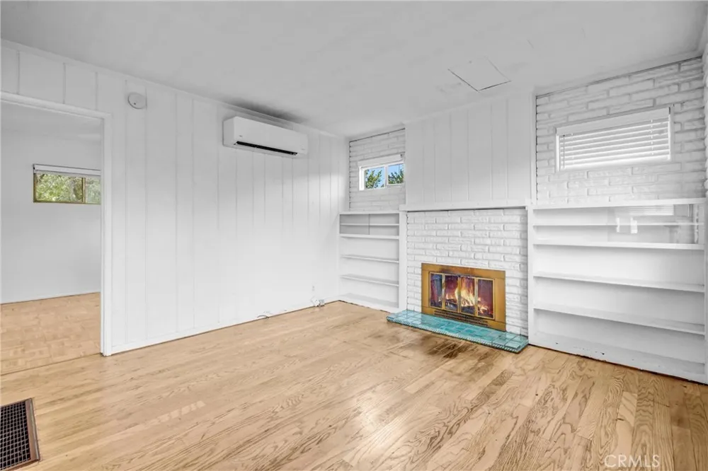 237 Catalina Street Burbank, CA 91505