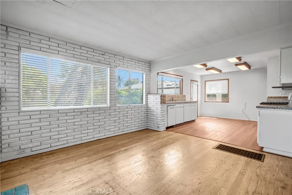 237 Catalina Street Burbank, CA 91505