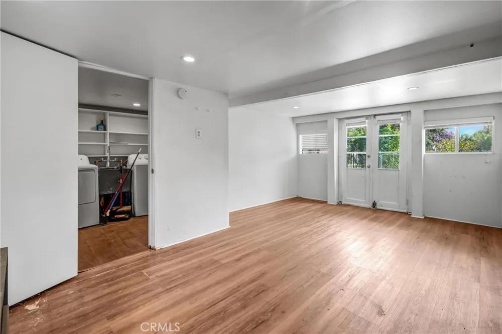 237 Catalina Street Burbank, CA 91505