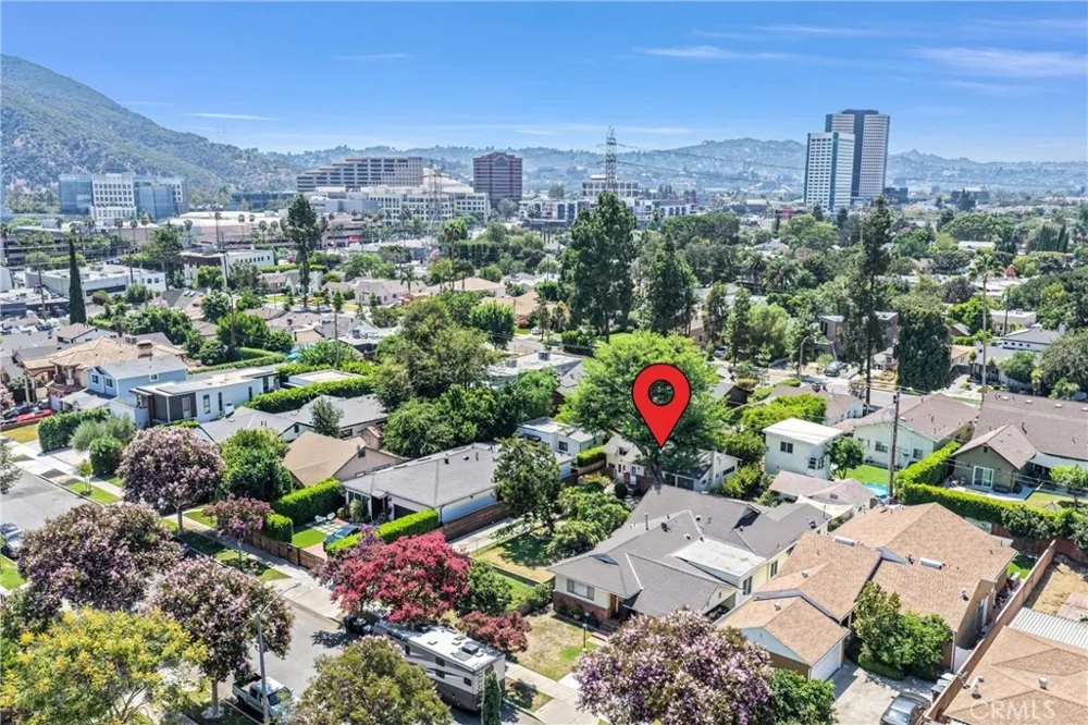 237 Catalina Street Burbank, CA 91505