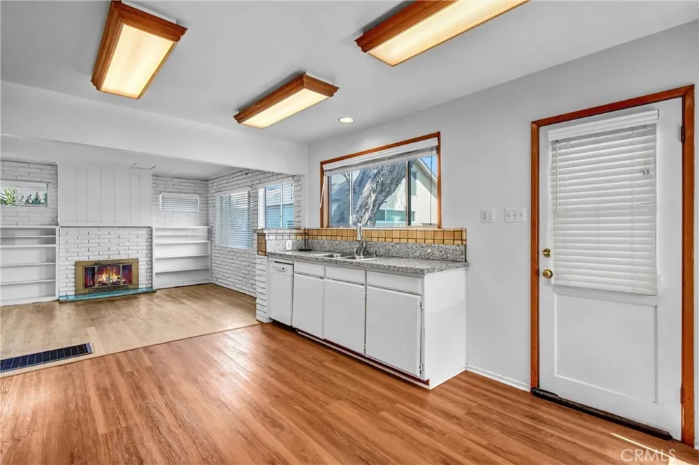 237 Catalina Street Burbank, CA 91505