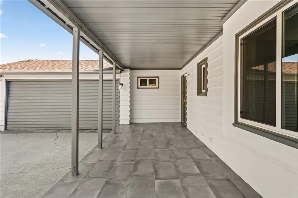 6515 Kenwater West Hills, CA 91307