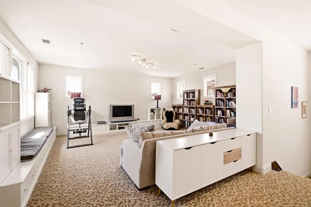 130 Arundel Drive Hayward, CA 94542