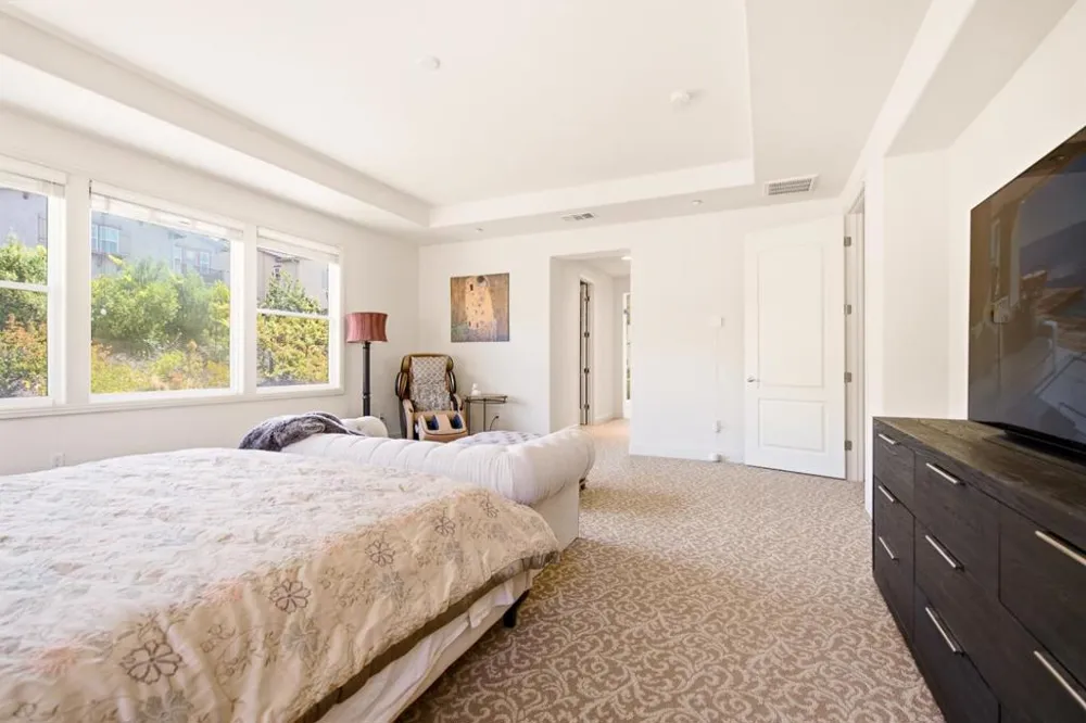 130 Arundel Drive Hayward, CA 94542