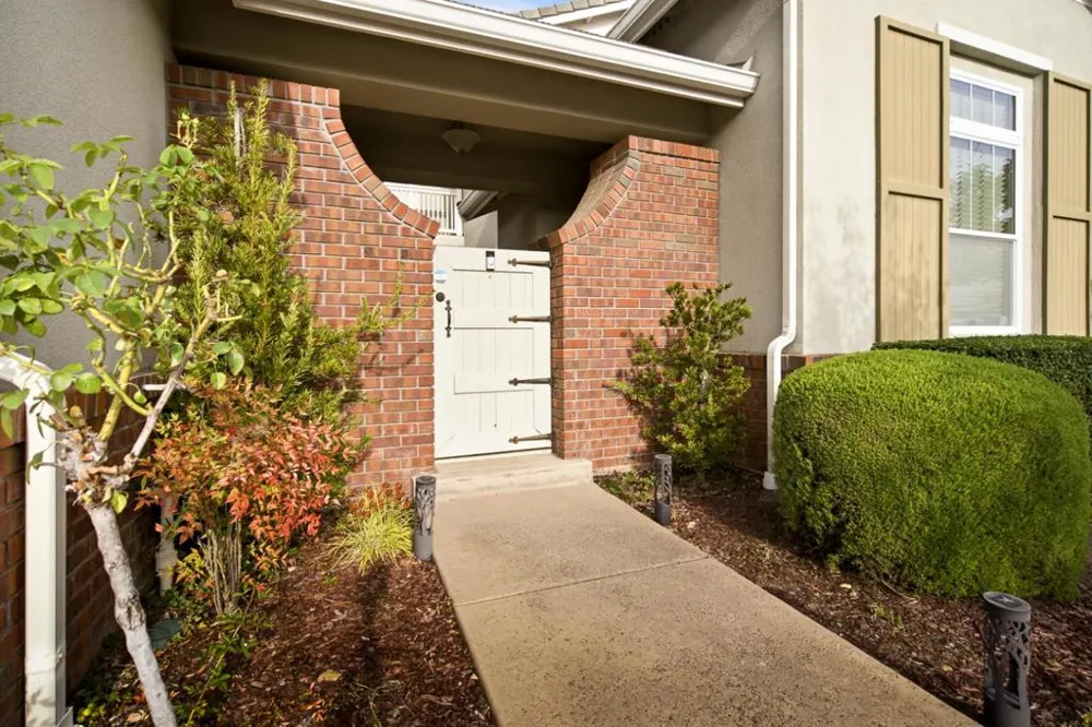 130 Arundel Drive Hayward, CA 94542
