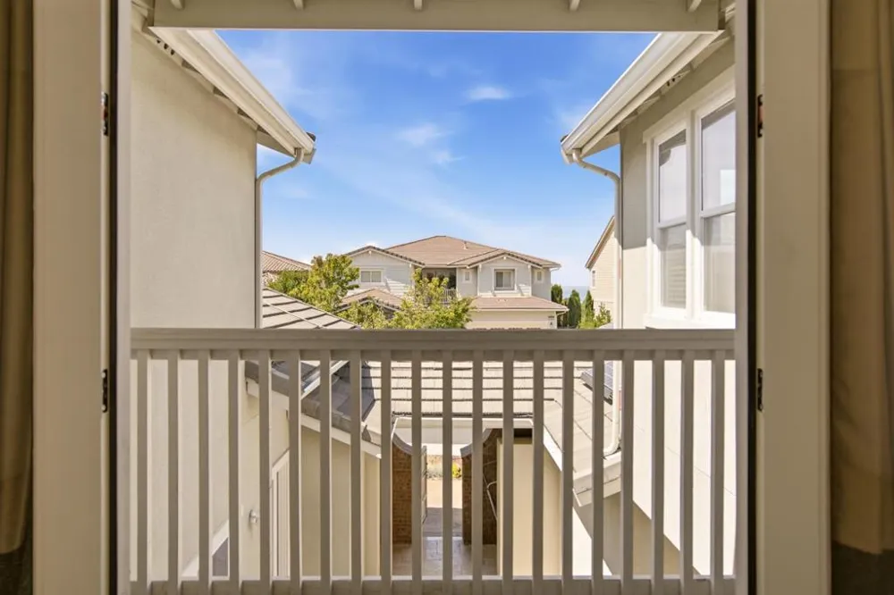130 Arundel Drive Hayward, CA 94542