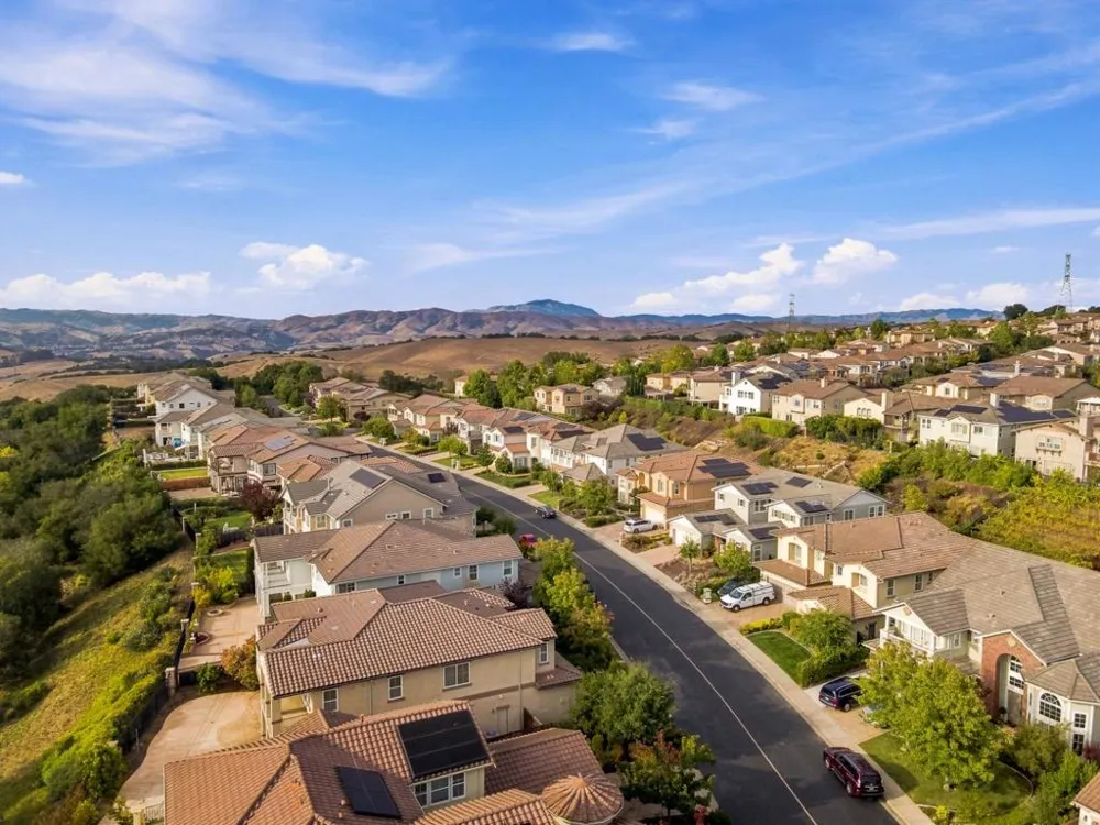 130 Arundel Drive Hayward, CA 94542