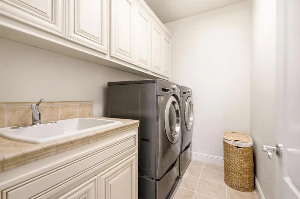130 Arundel Drive Hayward, CA 94542
