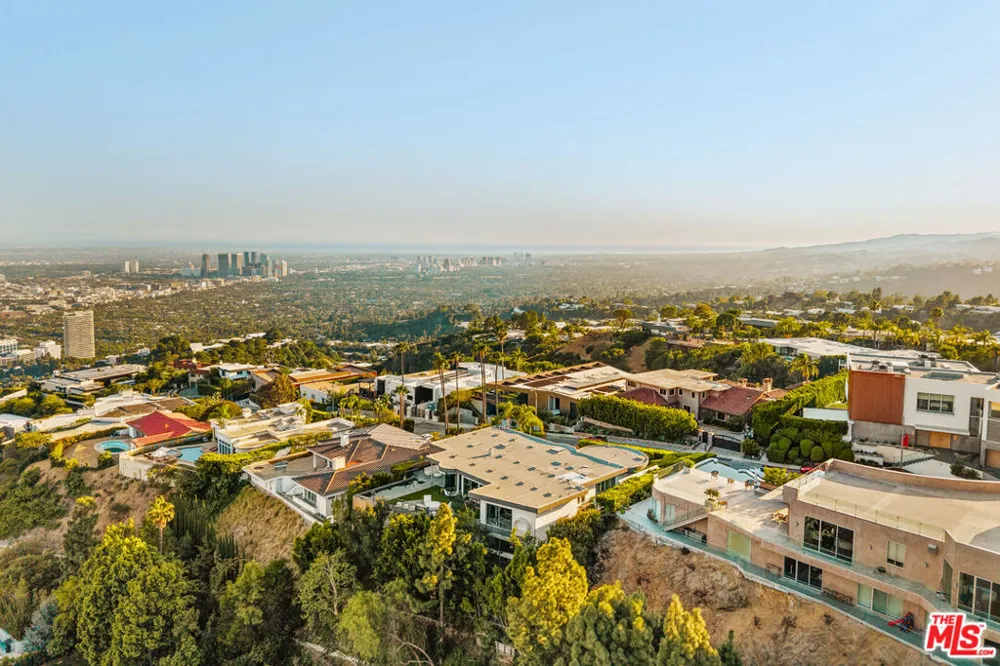 9353 Nightingale Drive Los Angeles, CA 90069