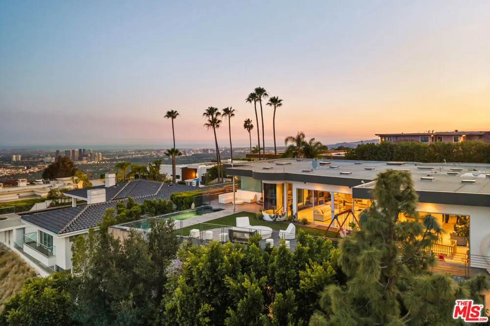 9353 Nightingale Drive Los Angeles, CA 90069