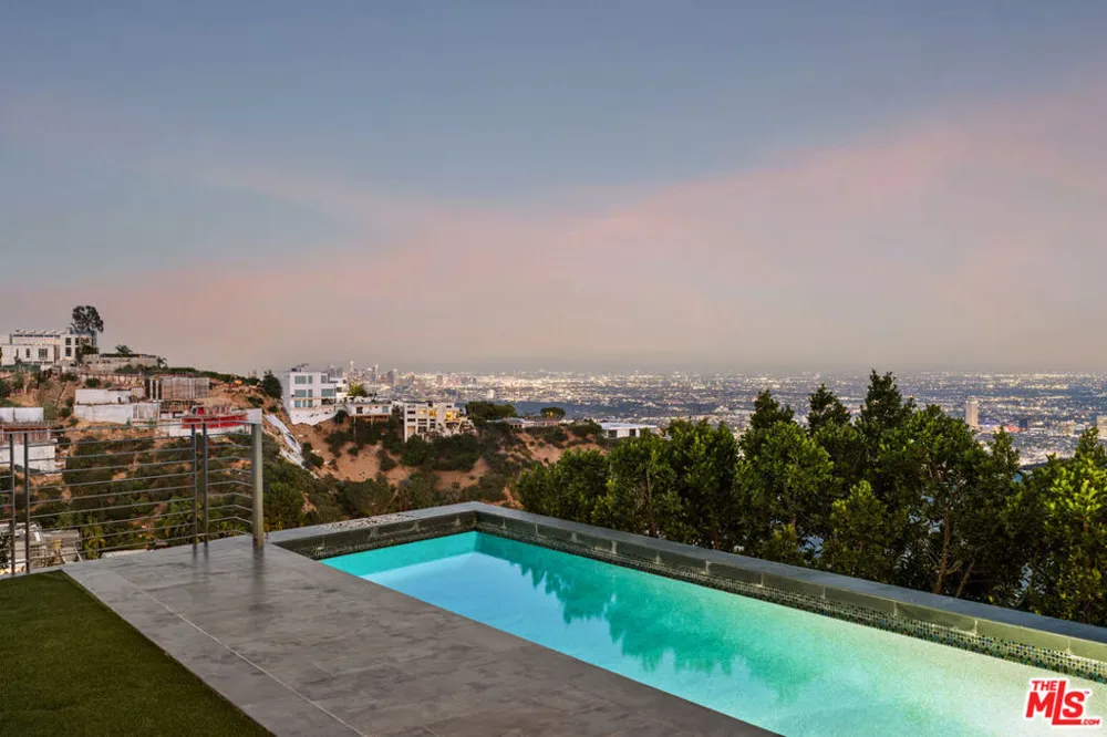 9353 Nightingale Drive Los Angeles, CA 90069