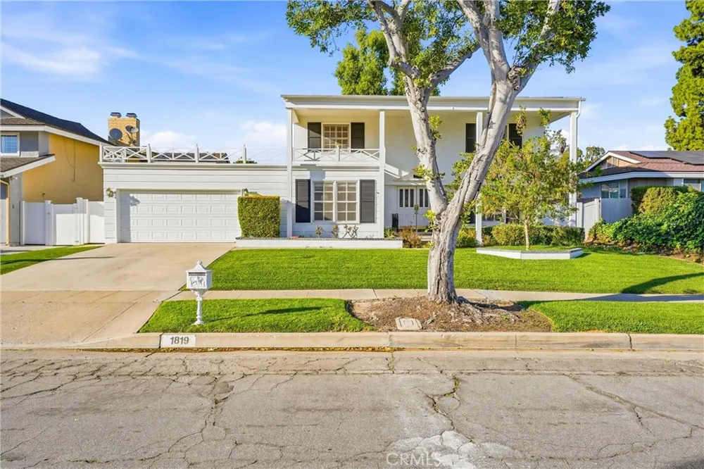 1819 W Las Lanas Fullerton, CA 92833
