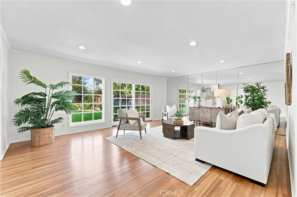 1819 W Las Lanas Fullerton, CA 92833