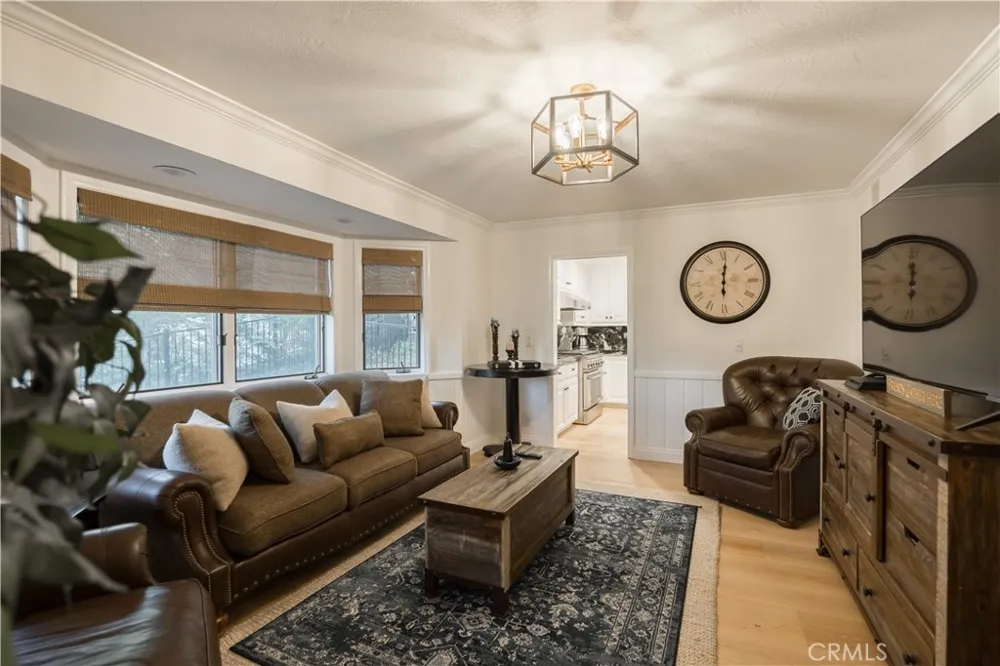 27598 Meadow Bay Lake Arrowhead, CA 92352