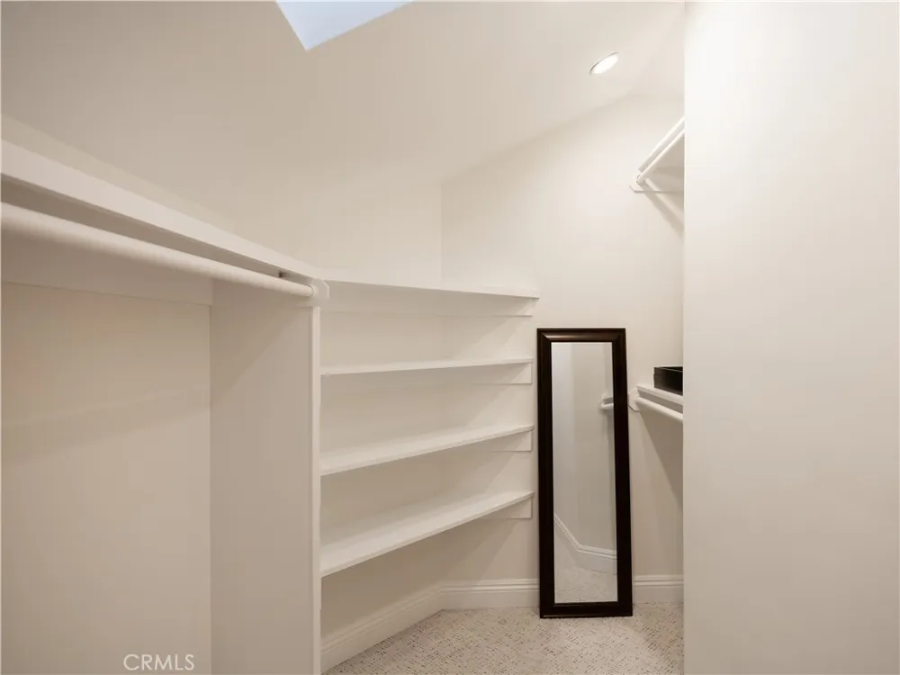 27598 Meadow Bay Lake Arrowhead, CA 92352