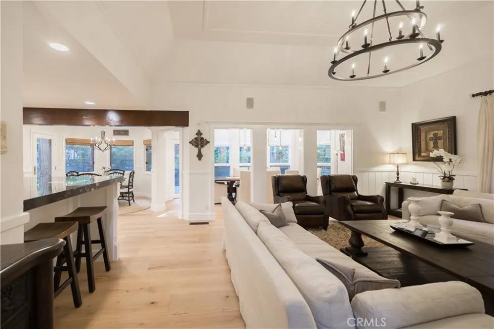 27598 Meadow Bay Lake Arrowhead, CA 92352