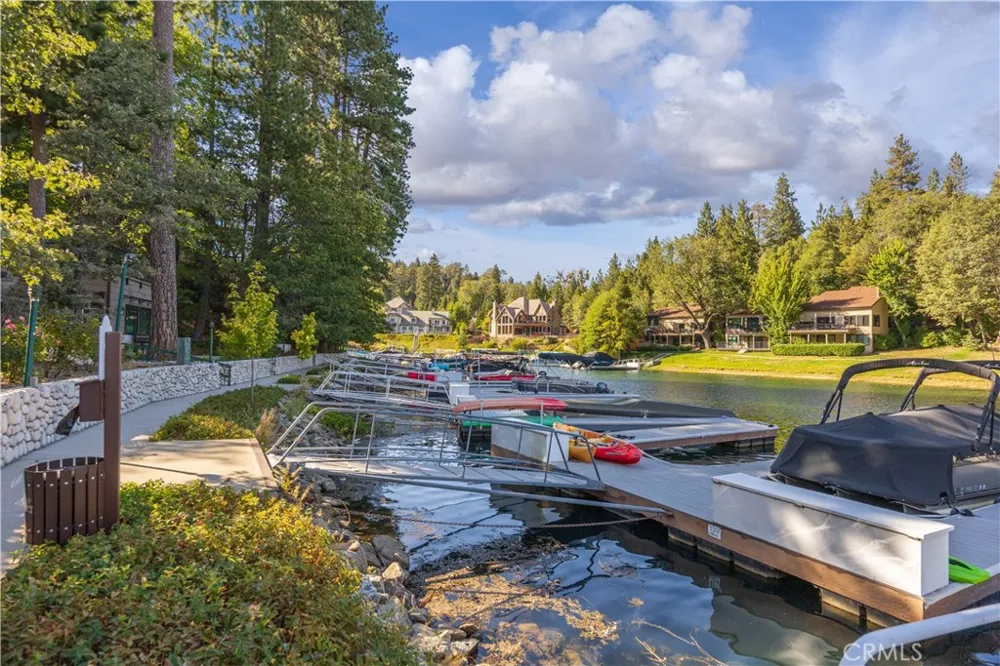 27598 Meadow Bay Lake Arrowhead, CA 92352