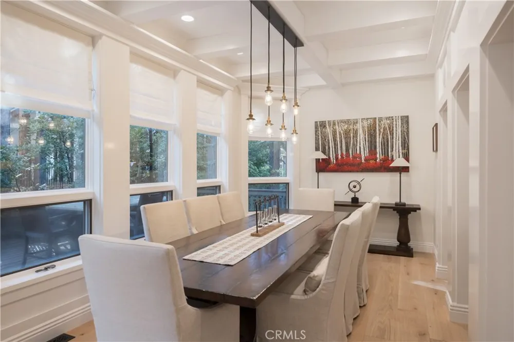 27598 Meadow Bay Lake Arrowhead, CA 92352