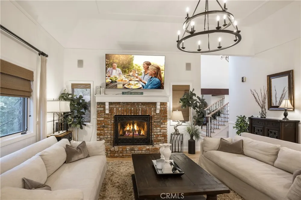 27598 Meadow Bay Lake Arrowhead, CA 92352
