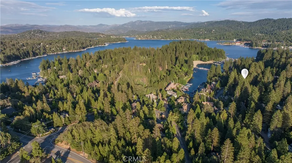 27598 Meadow Bay Lake Arrowhead, CA 92352