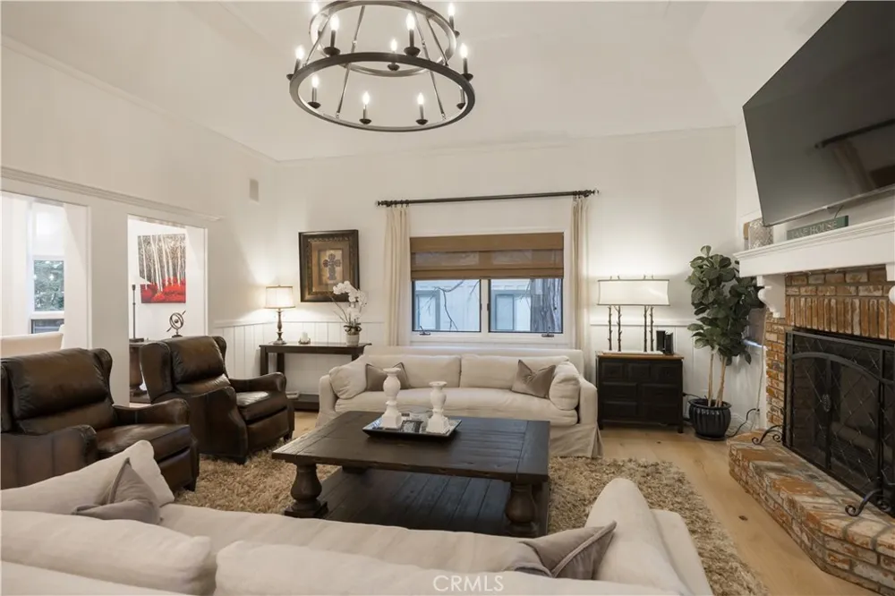 27598 Meadow Bay Lake Arrowhead, CA 92352