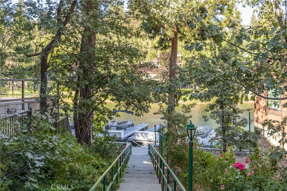 27598 Meadow Bay Lake Arrowhead, CA 92352