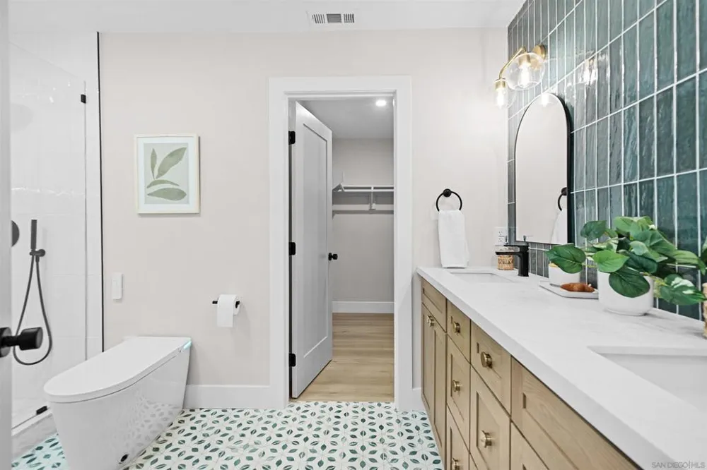 316 S Ditmar Oceanside, CA 92054