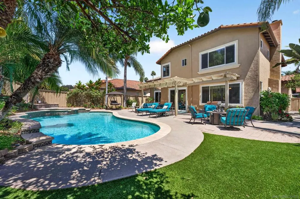 6657 Curlew Terrace Carlsbad, CA 92011