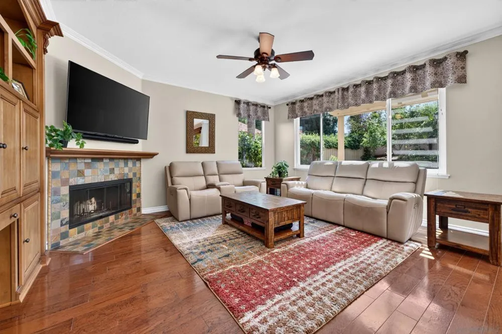 6657 Curlew Terrace Carlsbad, CA 92011