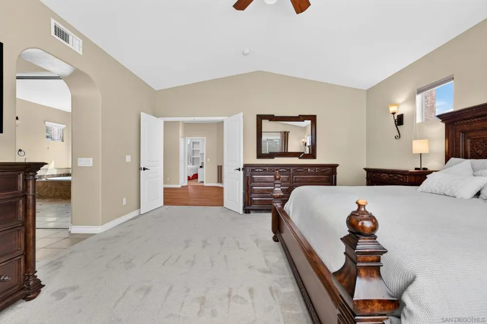 6657 Curlew Terrace Carlsbad, CA 92011