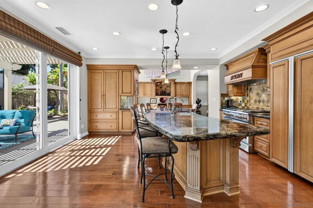 6657 Curlew Terrace Carlsbad, CA 92011
