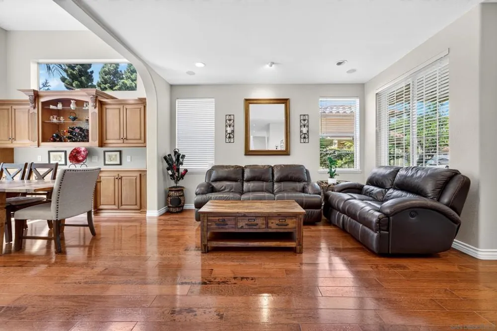 6657 Curlew Terrace Carlsbad, CA 92011