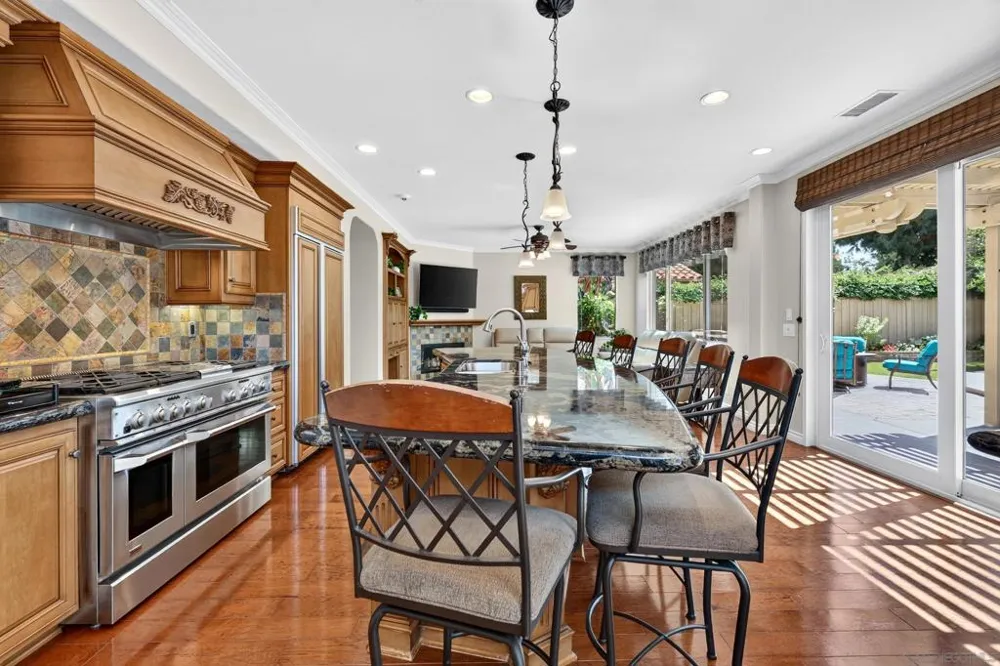 6657 Curlew Terrace Carlsbad, CA 92011