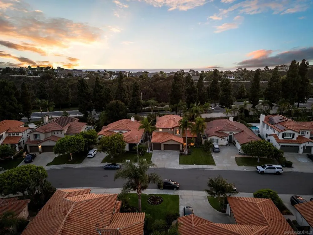 6657 Curlew Terrace Carlsbad, CA 92011