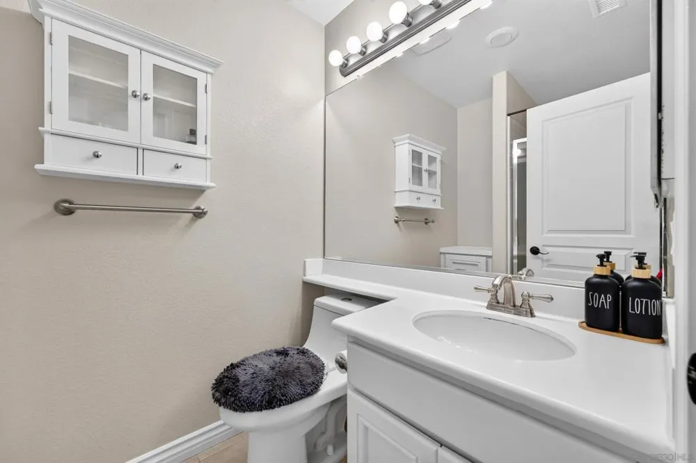 6657 Curlew Terrace Carlsbad, CA 92011