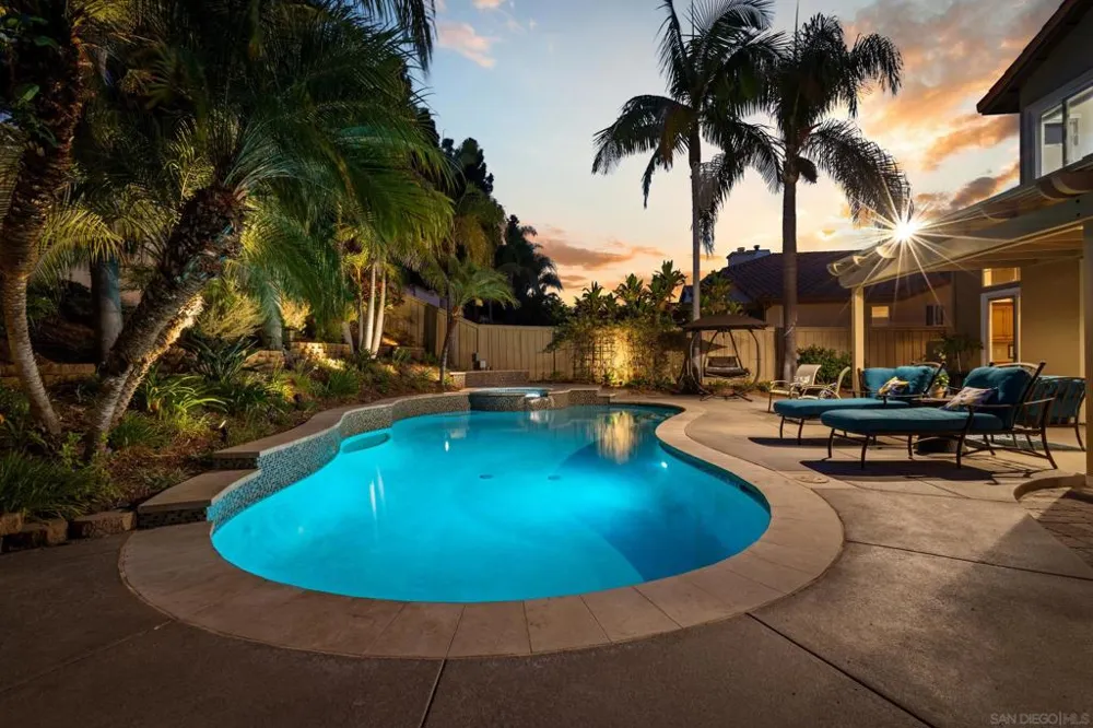 6657 Curlew Terrace Carlsbad, CA 92011