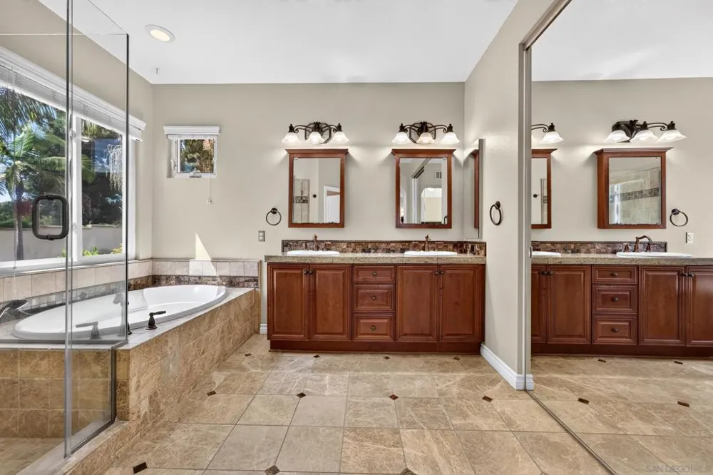 6657 Curlew Terrace Carlsbad, CA 92011