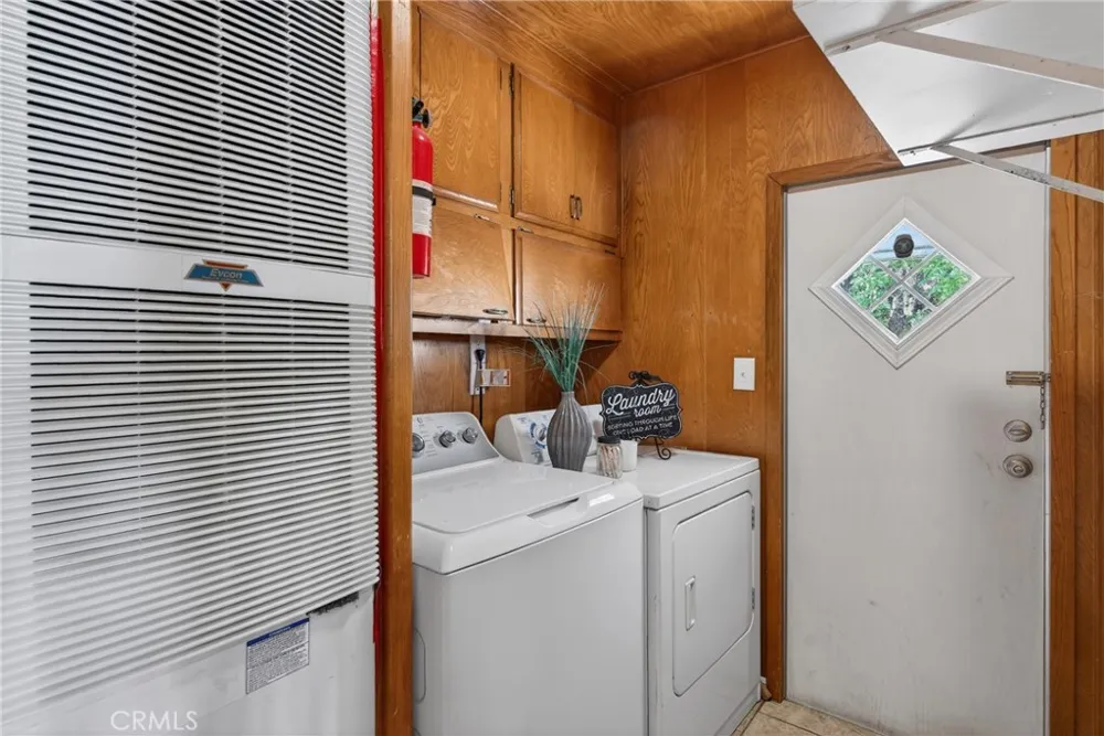 780 Santa Clara Circle Hemet, CA 92543